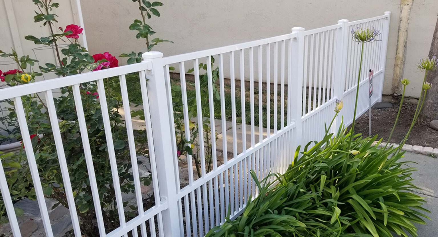 AlumiGuard® Flat Top Residential Fences